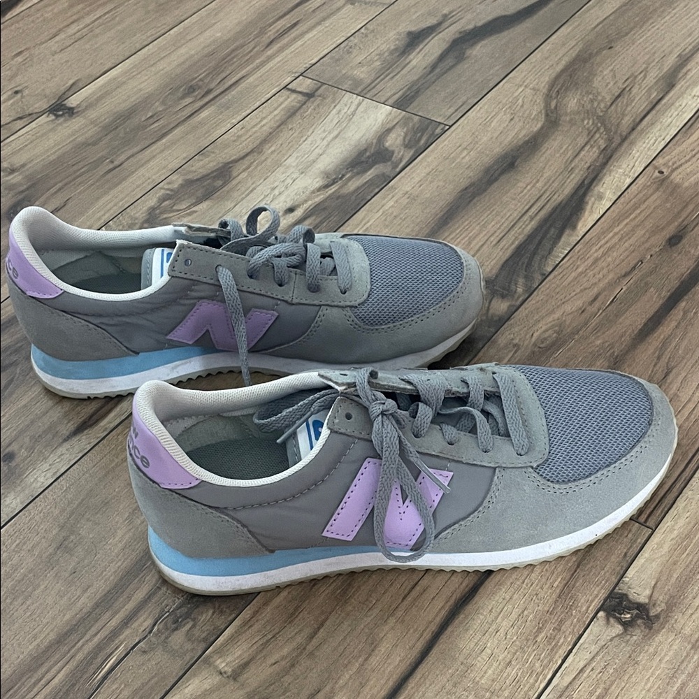 New Balance Women's Sneakers in Gray and Lavender